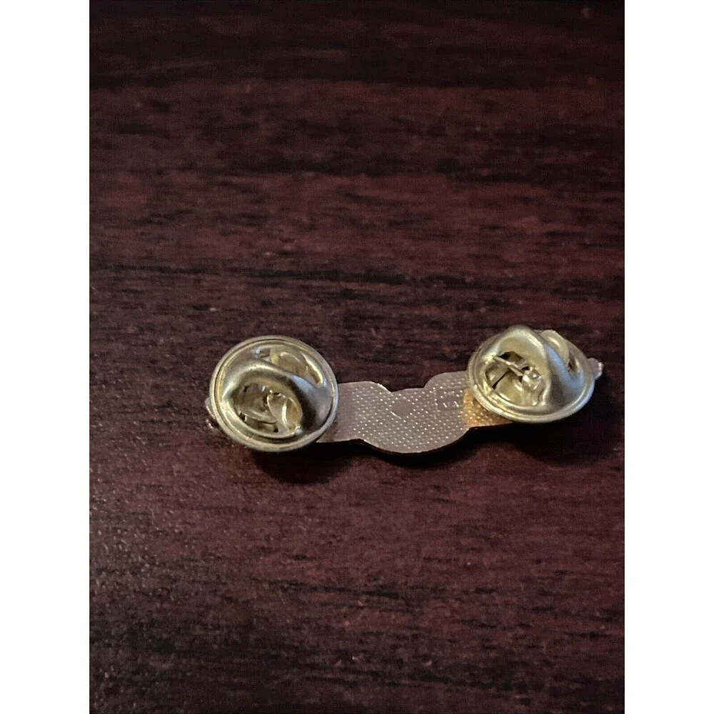 Vintage McDonald’s Wings‎ Employee Lapel Hat Pin